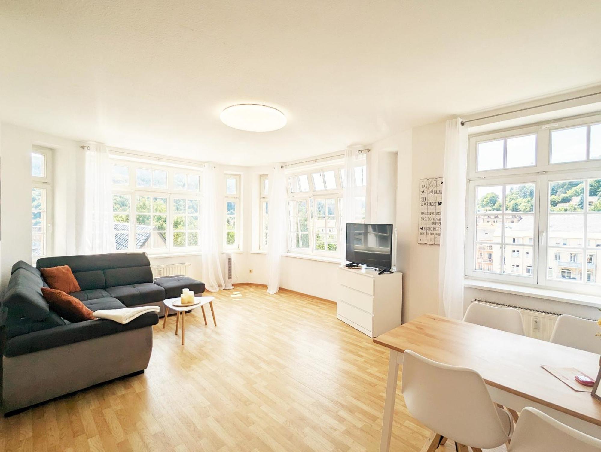 Hw3 - Urlaubsmagie - Helle, Grosse Wohnung Mit Pool Sebnitz Buitenkant foto