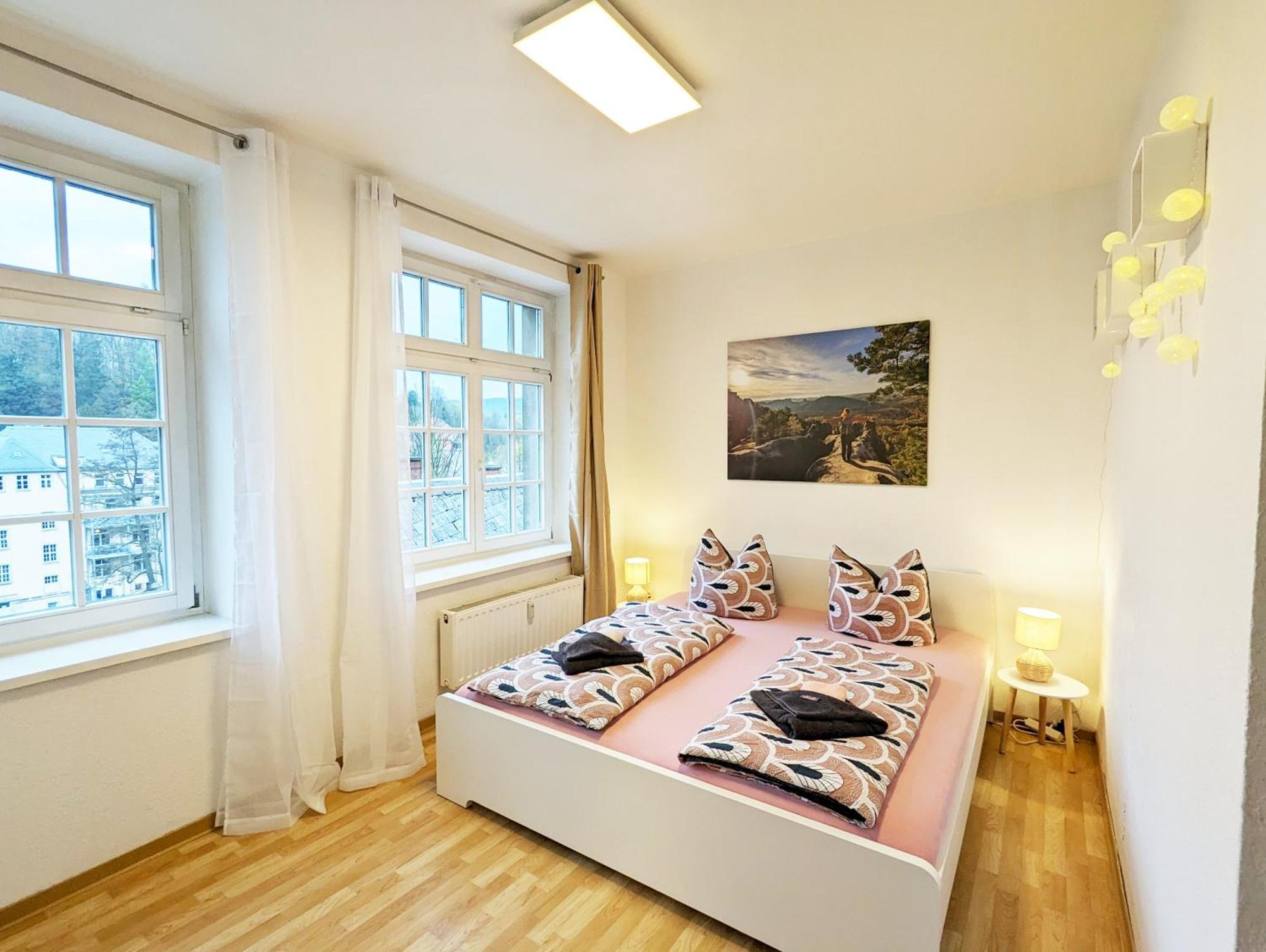 Hw3 - Urlaubsmagie - Helle, Grosse Wohnung Mit Pool Sebnitz Buitenkant foto